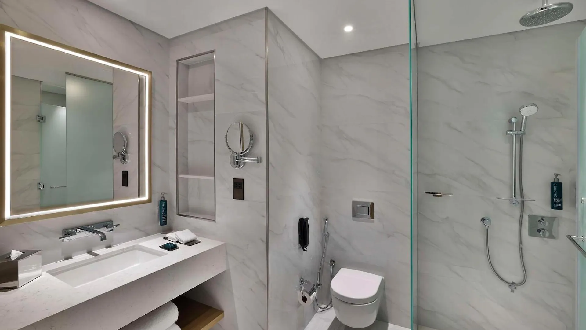 Hilton Garden Inn Dubai Business Bay 4*,